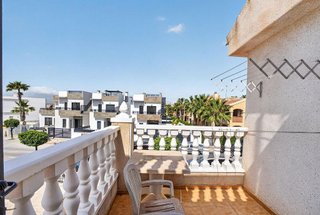 Casa adosada en venta en La Siesta - El Salado - Torreta en Torrevieja