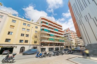 Piso en venta en La Maternitat i Sant Ramon en Barcelona