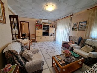 Piso en venta en Avda. de Abril. - 9 de octubre en Sagunto