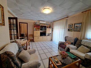 Piso en venta en Avda. de Abril. - 9 de octubre en Sagunto