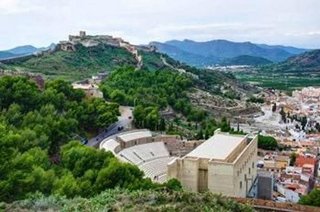 Piso en venta en Avda. de Abril. - 9 de octubre en Sagunto