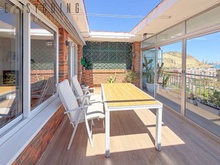 Ático en venta en Vistahermosa en Alicante
