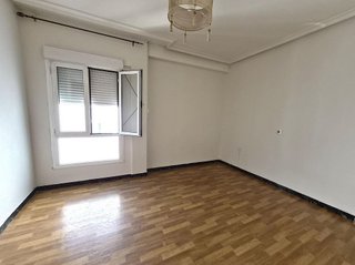 Piso en venta en El Llano en Gijón