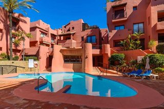 Piso en venta en Elviria en Marbella