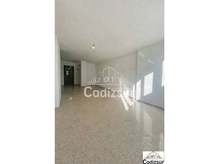 Piso en venta en La Paz - Segunda Aguada - Loreto en Cádiz