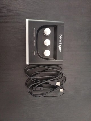 Lote Behringer Tarjeta Sonido y Micrófono