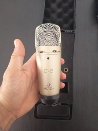 Lote Behringer Tarjeta Sonido y Micrófono
