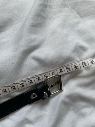 Cinturón arnés con cadenas plateadas