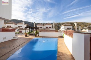 Chalet en venta en Crta. De la Sierra en Granada