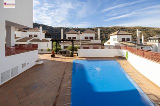 Chalet en venta en Crta. De la Sierra en Granada