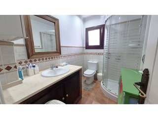 Casa adosada en venta en Benahavís