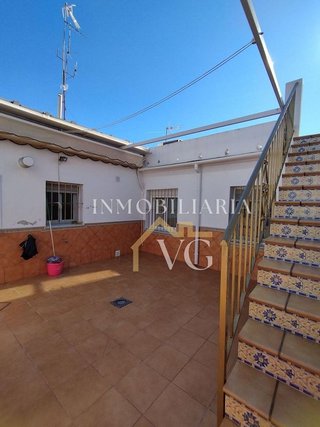 Chalet en venta en Guillena
