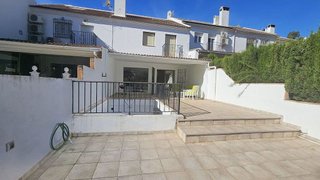 Casa adosada en venta en Torrequebrada en Benalmádena