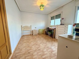 Casa adosada en venta en Formentera del Segura