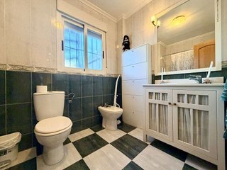 Casa adosada en venta en Formentera del Segura