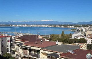 Piso en venta en Port Esportiu - Puig Rom - Canyelles en Roses