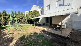 Casa adosada en venta en Lebrija