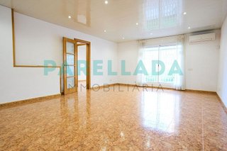 Piso en venta en Casagemes - Canyadó en Badalona