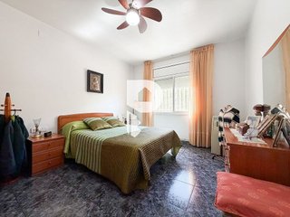 Chalet en venta en Sant Vicenç dels Horts