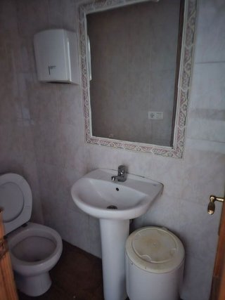 Local comercial en alquiler en San Pedro de Alcántara pueblo en Marbella