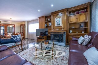 Chalet en venta en Ca n’Esteper – Can Gorgs – Can Gorgs II en Barbera del Vallès