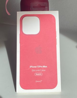 Funda iPhone 13 Pro Max Roja MagSafe