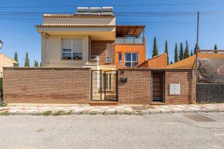 Piso en venta en Zubia (La)