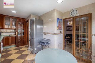 Piso en venta en San Francisco Javier en Granada