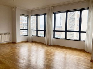 Piso en venta en Cuatro Caminos - Plaza de la Cubela en Coruña (A)