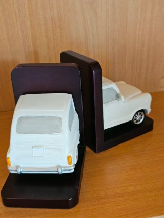 Apoya libros Seat 600 vintage