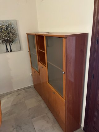 Mueble de salón madera y cristal