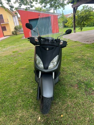 Yamaha XMax 250 Grigio - Maxi Scooter