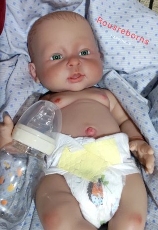 Tierno bebé reborn silicona niño