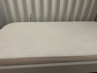 Cuna IKEA Sundvik Gris