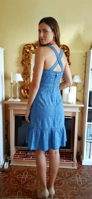 Vestido vaquero HELLO KISS con volantes
