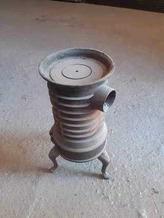 Portón y rejas de madera antiguos