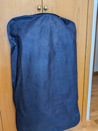 Traje negro hombre