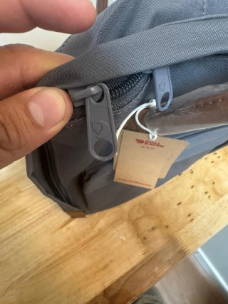 Mochila Fjallraven Kanken Gris y Marrón