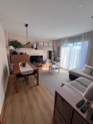 Piso requejada dos habitaciones
