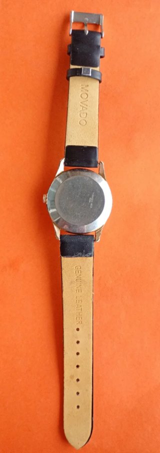Reloj Friwer de cuerda funcionando