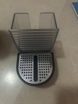 Cafetera Nespresso DeLonghi Pixie Lima
