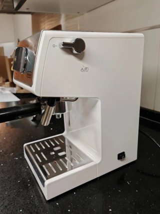 Cafetera Delonghi Blanca