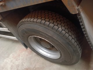Camión Renault Lander 280 DXI  basculante