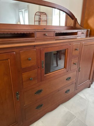 Mueble Aparador Madera de nogal de 2 metros .