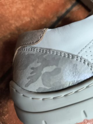 Zapatillas piel cómodas mujer grises y blancas