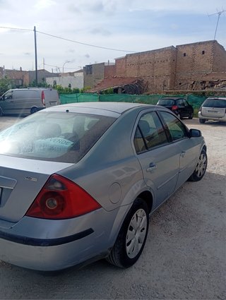Ford Mondeo 2004