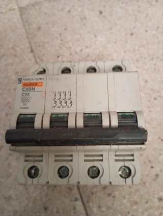 Interruptor Magnetotérmico Merlin Gerin C60N