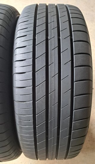 Neumáticos 215 60 16 95V