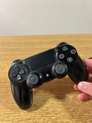 PS4 Slim 1TB FIFA 20 Bundle