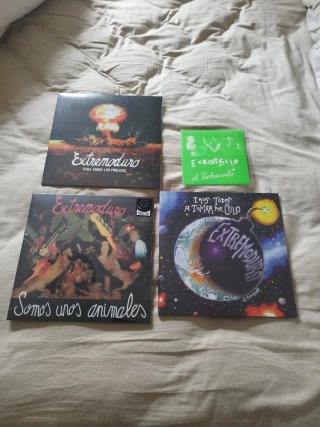 Lote Extremoduro y Eskorbuto